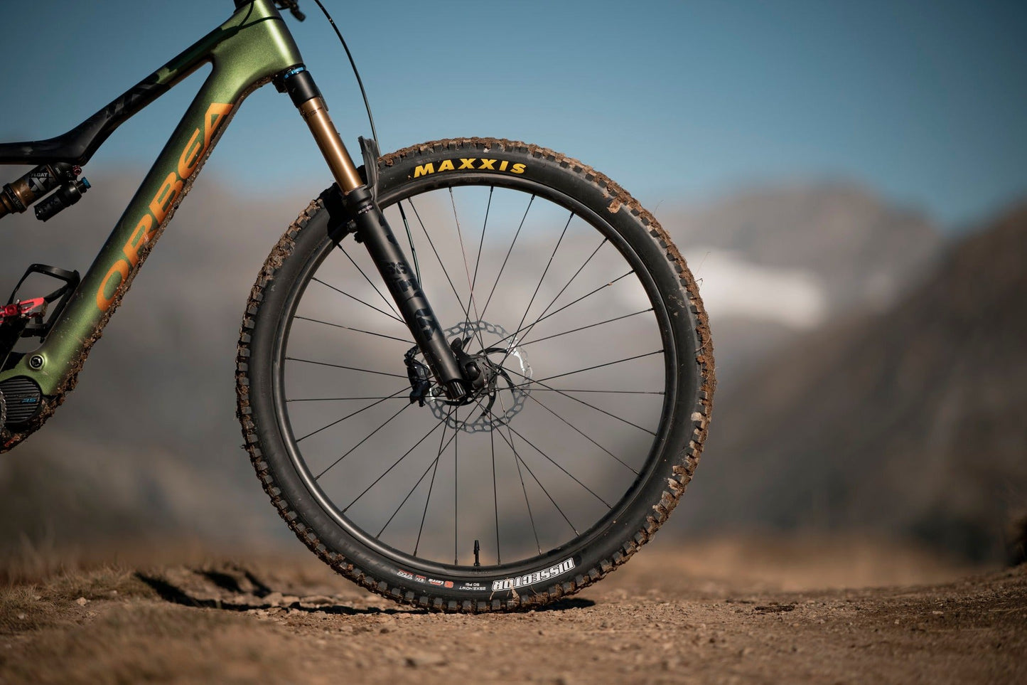 Orbea Rise M20. Superlett karbon EMTB. Crazy deal!
