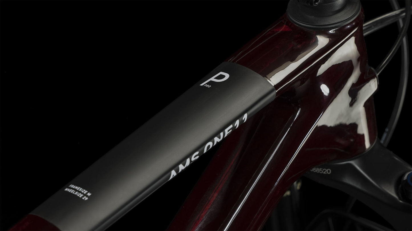 Cube AMS ONE11 C:68X Pro 29 liquidred´n´carbon! Ekstremt bra utstyrt fulldemper!