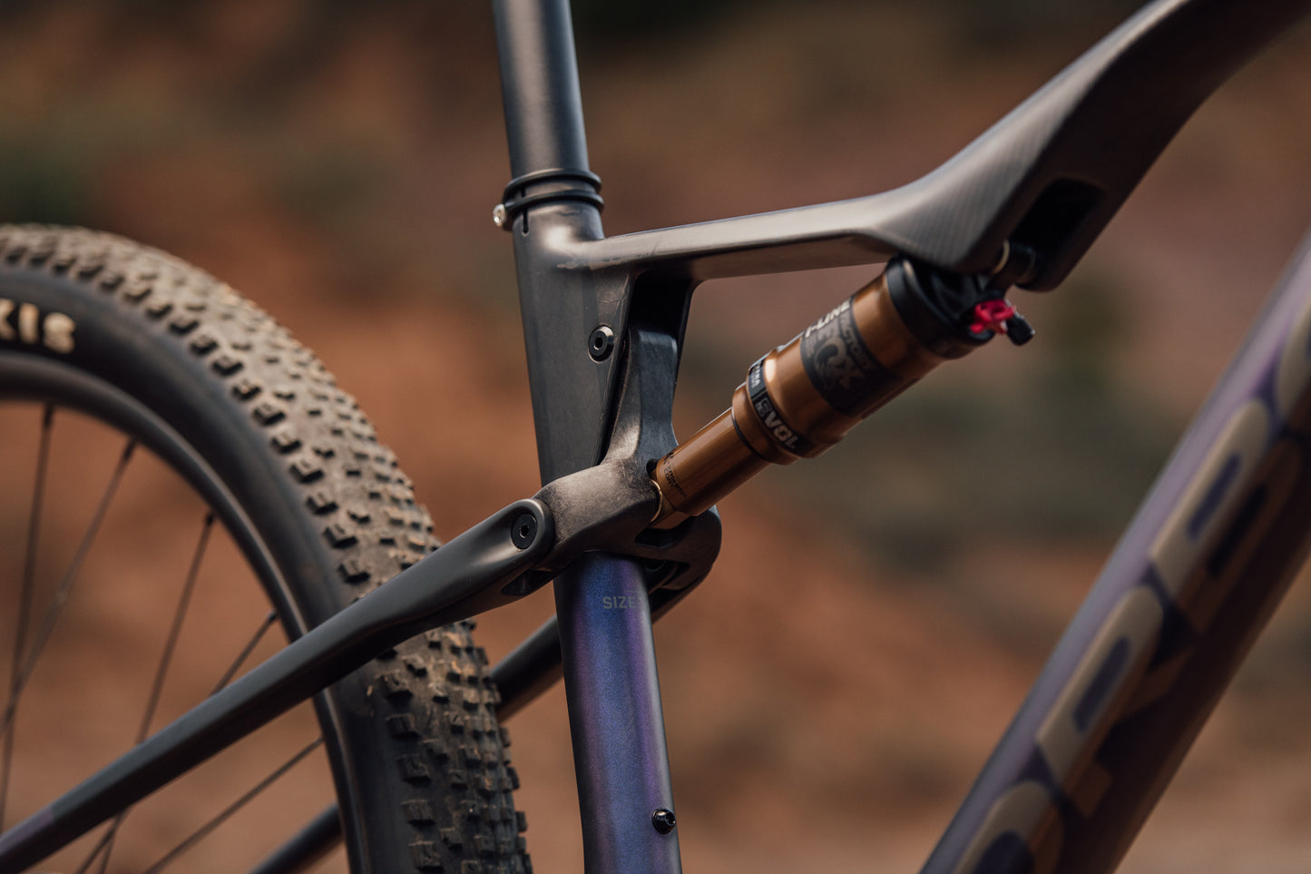 Orbea Oiz M-TEAM AXS 2024 tanzanite-carbon