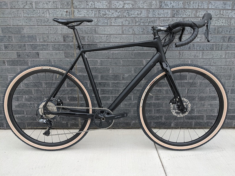 Utstillingsmodell: Orbea Terra H30 1X Sort (overligger - sluttsalg)