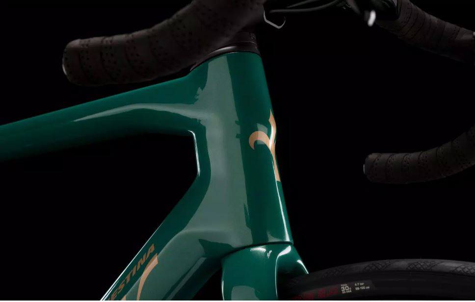 Wilier Garda 105 Di2. Karbonhjul. Elektronisk gir. Landeveissykkel