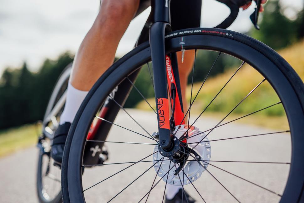 Wilier Garda 105 Di2 2024 (overligger kupp!)
