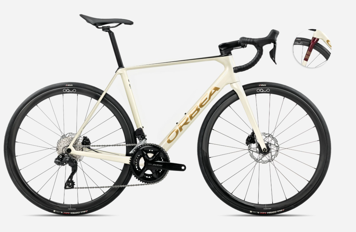 Kupptilbud: Orbea Orca M35i Di2 2025, elektriske gir og karbonhjulsett