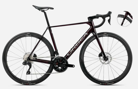 Kupptilbud: Orbea Orca M35i Di2 2025, elektriske gir og karbonhjulsett