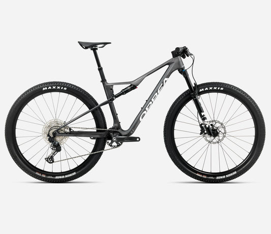 Orbea OIZ M30 2025 (overligger -40% rabatt!)